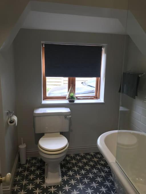 Lovely Quiet Cottage Sleeps 4 Adults, 4 Children, Dog Friendly 클레이 넥스트 더 시 외부 사진