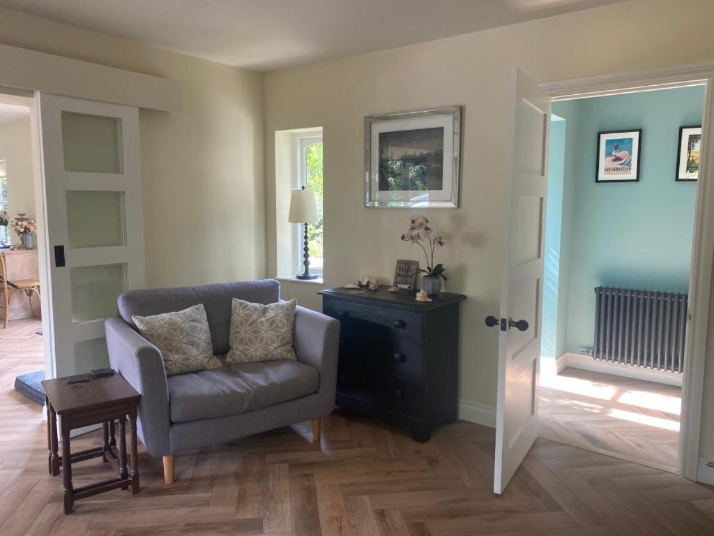 Lovely Quiet Cottage Sleeps 4 Adults, 4 Children, Dog Friendly 클레이 넥스트 더 시 외부 사진