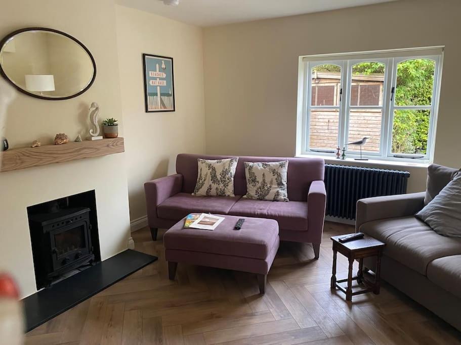 Lovely Quiet Cottage Sleeps 4 Adults, 4 Children, Dog Friendly 클레이 넥스트 더 시 외부 사진